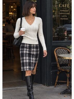 Vintage Tommy Hilfiger Navy and White Plaid Pencil Skirt